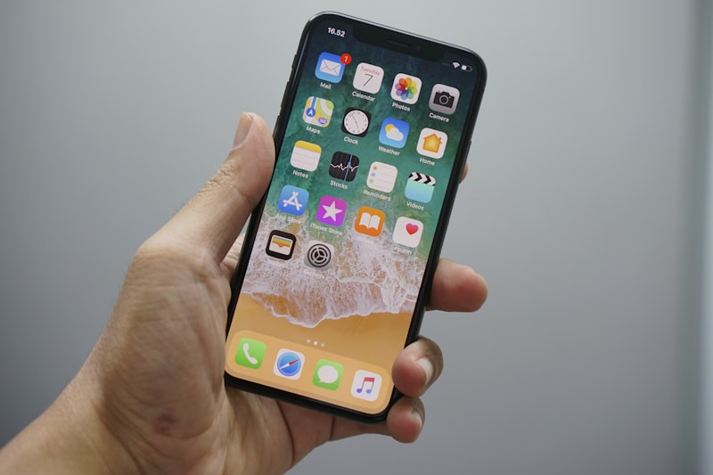 Apple – iPhone 11 – Space Gray (256 GB)